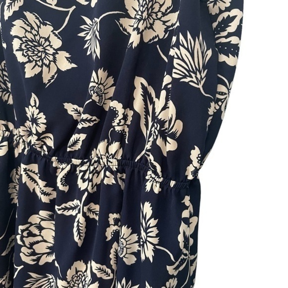 🔹5/$25🔹 Miss Daisy Blue and White Floral Spaghetti Strap Dress. Size Large - Picture 4 of 10